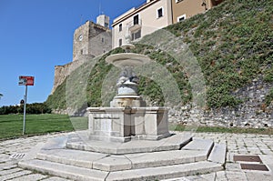 Termoli - Fontana dell\'Oca del 1888 photo
