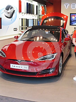 Tesla Model S