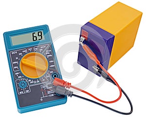 Testing an acid rechargeable battery with a measuring instrument