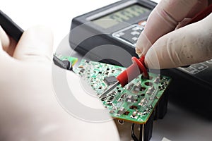 Testing SMD component using multitester