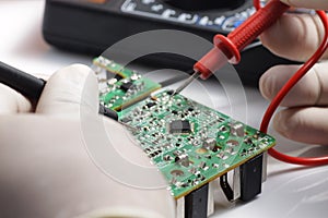 Testing SMD component using multitester