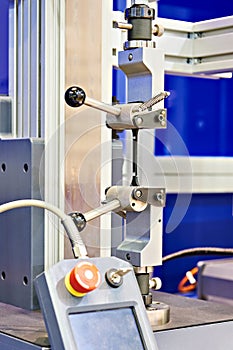 Testing tensile machine