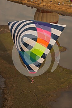 Tetrahedron shaped hot air balloon