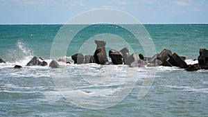 Tetrapods in waves way