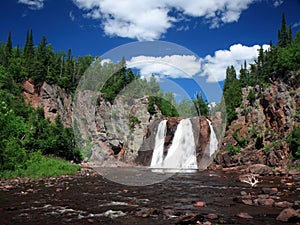 Tettegouche waterfall