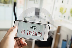 Text back to work written in portuguese