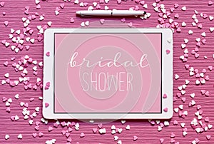 Text bridal shower in a tablet computer