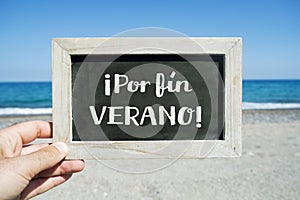 Text por fin verano, finally summer in spanish