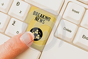 Text sign showing Breaking News. Internet Concept newly received current information about an occurred event Typist