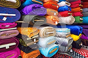 Textilní a tkanina 