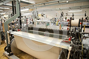 Textile industry - Weaving and warping