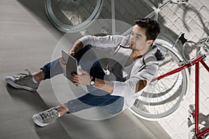 Texting with mobile assistant