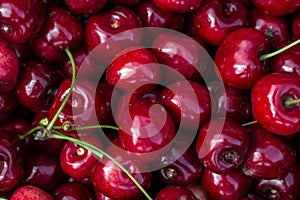 texture of red cherries