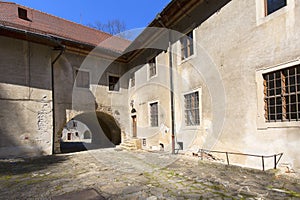 Červený kláštor zo 14. storočia pri rieke Dunajec, Slovensko