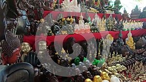 Thai amulets on the market at Was Arun