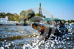 Thai boat, Wat Arun, Bangkok, Thailandia