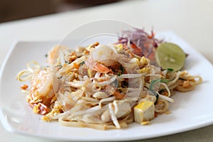 Thai food padthai photo