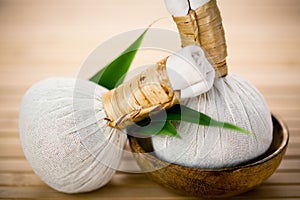 Thai herbal compress pads