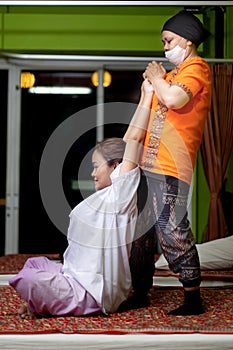 Thai massage and spa for healing and relaxation. Healing shiatsu massage.