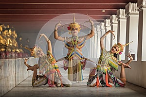 Thai Nora costume