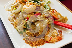 Thai Pad Kee Mao Rice Noodle with Prawns Dish