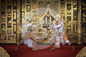 Thai pantomime character Performing a beautiful dance