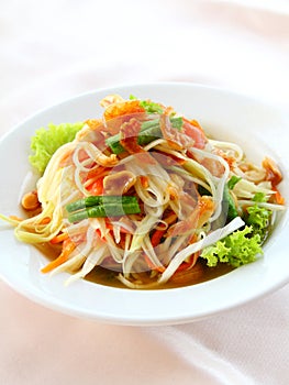 Thai papaya salad (Som Tum) photo