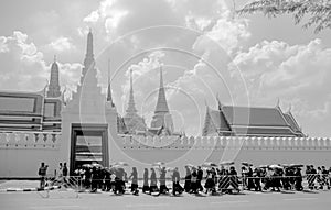 Thai peoples line up to devotions for funeral of King Rama IV at