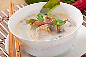 Thai soup with chicken and mushrooms