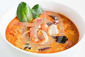 Thai Style Spicy Prawn Soup (Tom Yum Goong)