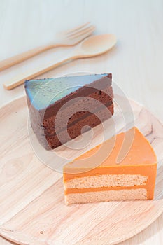 Thai tea cake