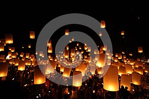 Thai traditional Newyear balloon lantern at night