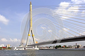 Thailand, Bangkok: Rama VIII Bridge photo