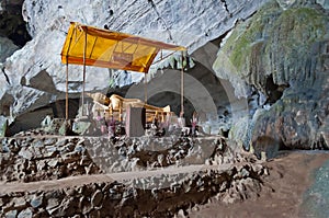 Tham Phu Kham cave near Vang Vieng. Laos