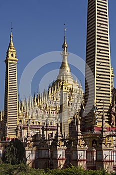 Thambuddhei Paya - Monywa - Myanmar photo