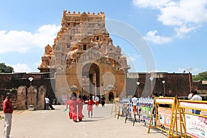 Thanjavur Brihadeeswarar Temple with visiting devotees entering temple