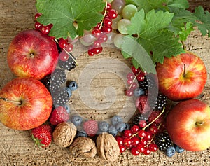 Thankgiving board with autumn berries