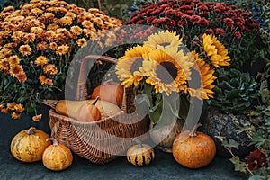 Thanksgiving garden decor