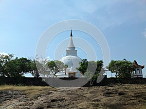 Thanthirimale Raja Maha Vihara Stupa