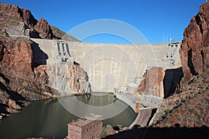 Theodore Roosevelt Dam photo