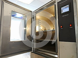 Climatic chamber for environmental tests of electronic products photo