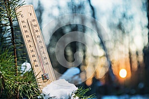 Thermometer with sub-zero temperatures