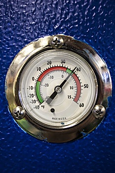 Thermostat dial in degrees Farenheit for a Commercial Refrigerator