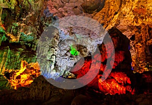 Thien Cung Cave, Halong Bay, Vietnam