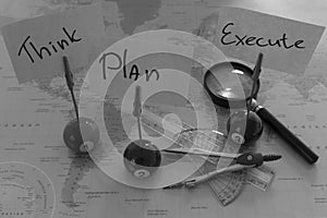 Think, Plan, Execute B&W (Englisch)