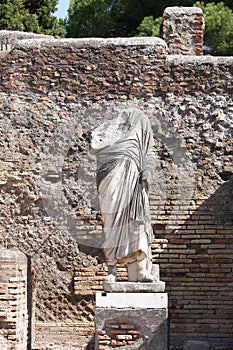 Niche with a statue, Ostia Antica, Italy photo