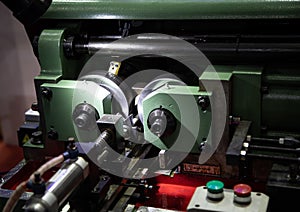 Thread rolling machine photo