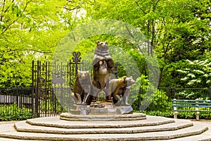 Three Bears statue by Paul Manship in Central Park in New York