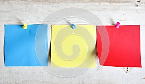 Three colorful blank note papers