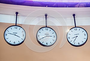 Three different international hanging wall clock, Tokyo, Paris, R